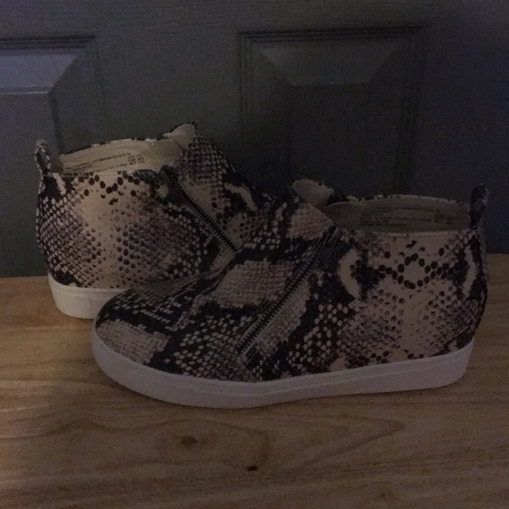Shoes from Walmart never worn